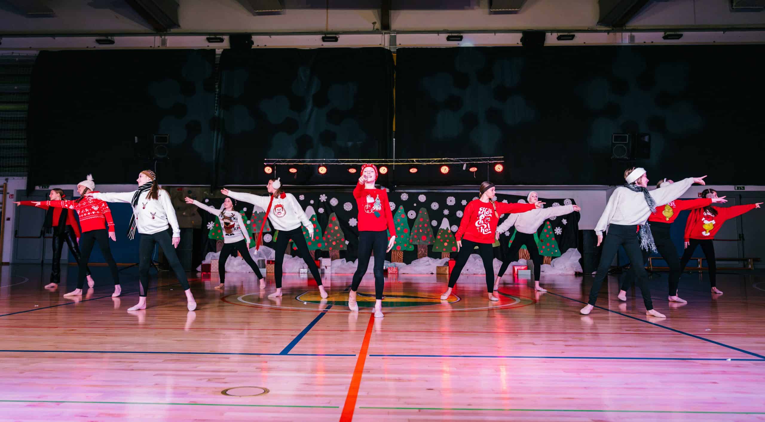 2024-12-07-Plesna-produkcija-Frklje-151_2